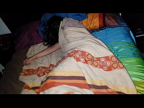 ❤️ Stepson yn curo ei lysfam ifanc tra mae hi'n cysgu. ❤ Sluts ar cy.porngifer.ru ﹏